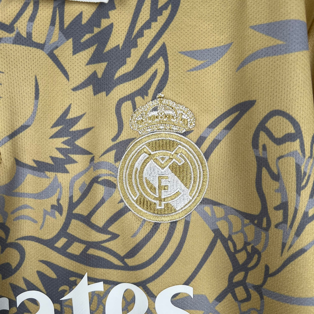 Real Madrid ''Gold Dragon'' Special Kit