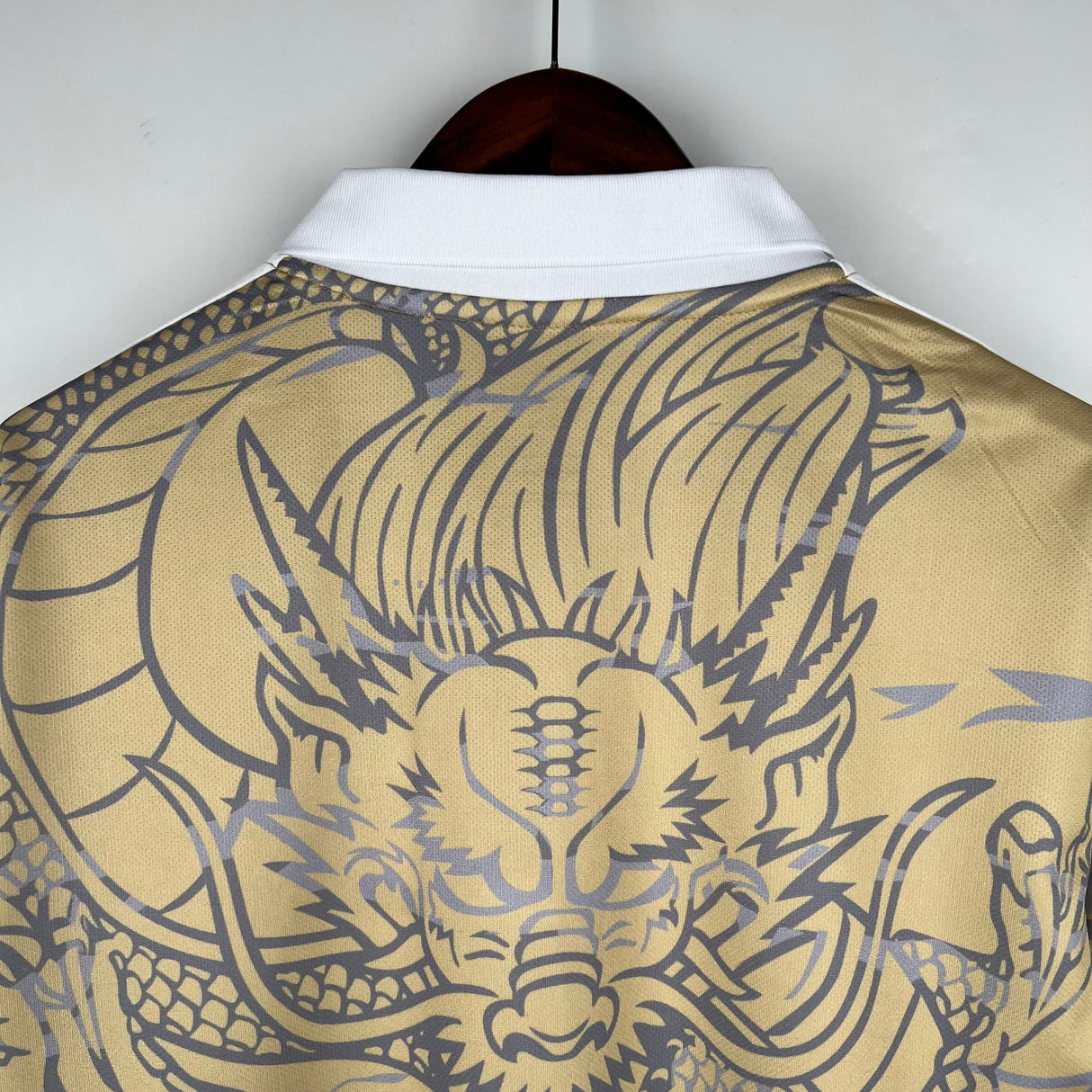 Real Madrid ''Gold Dragon'' Special Kit