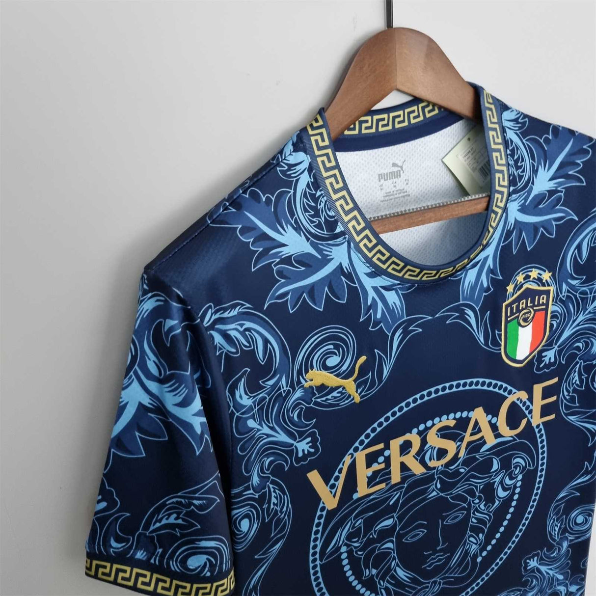 Italy ,,Blue Versace'' Special Kit