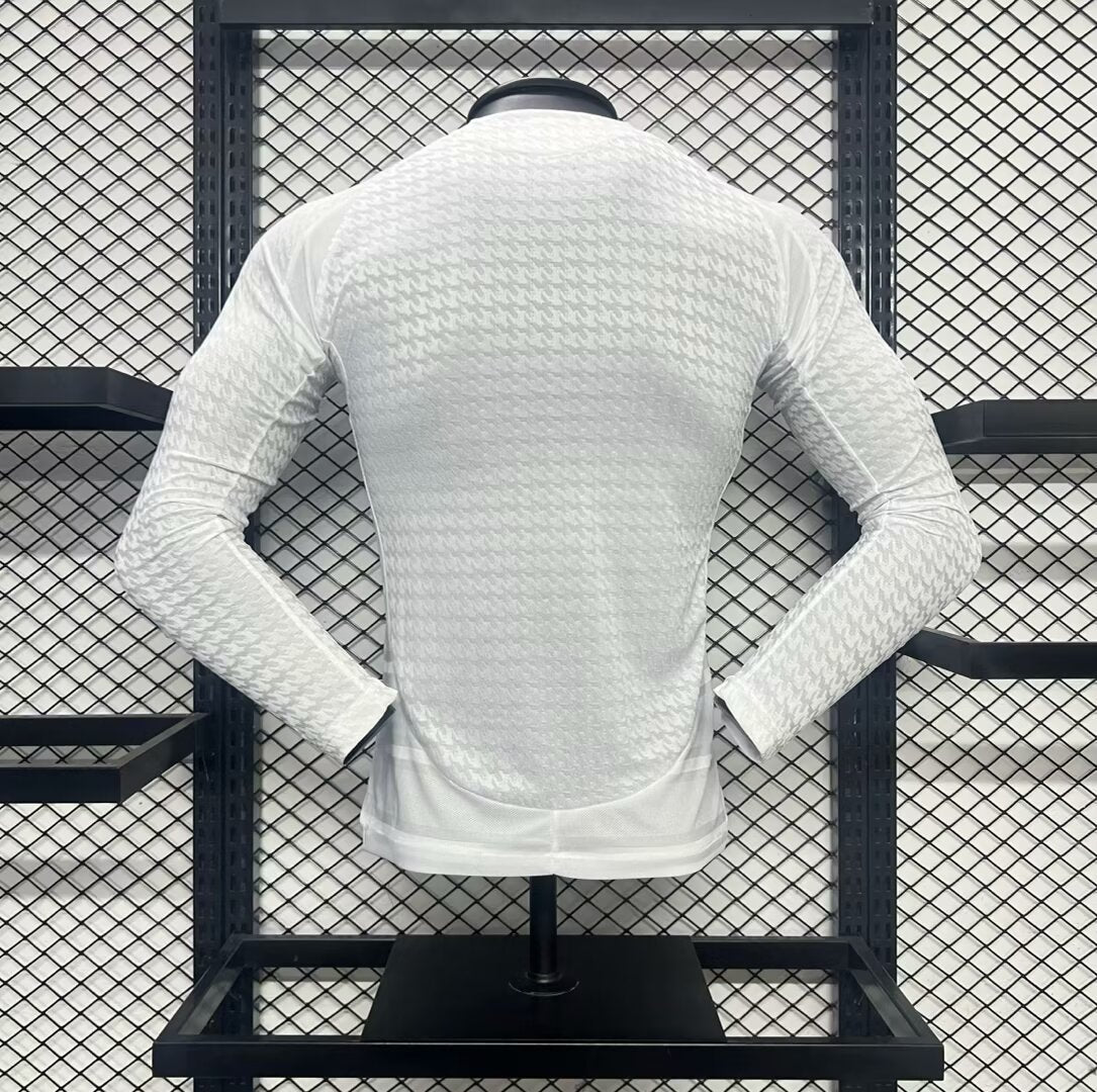Real Madrid | Long sleeve shirt ''Crimson Crusaders''