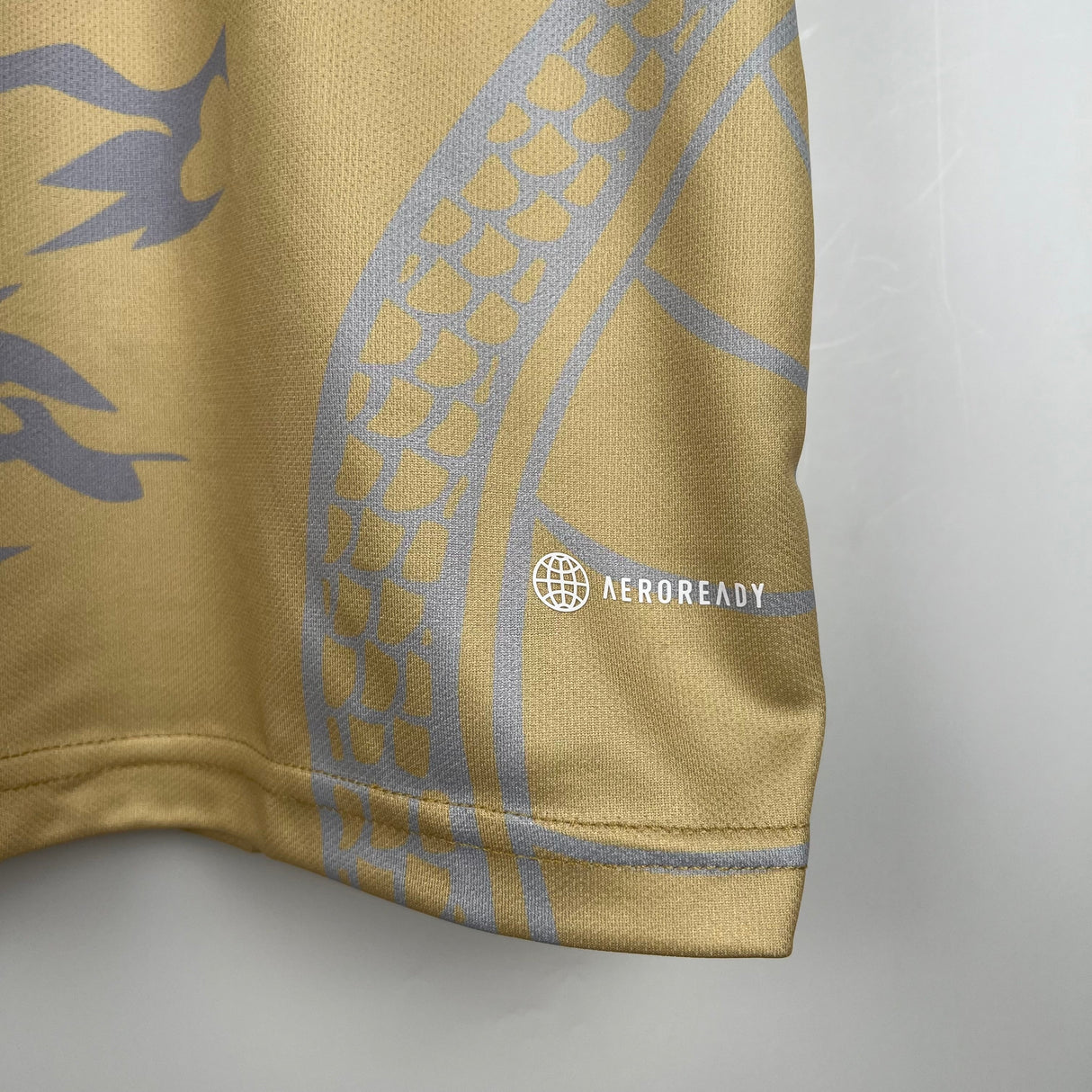 Real Madrid ''Gold Dragon'' Special Kit